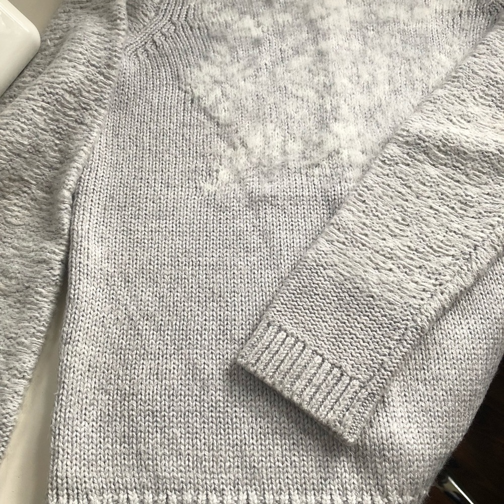 Snowflake sweater - Picture 5 of 5
